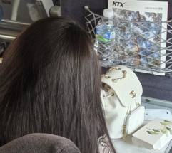  샤넬을 걸쳤지만, 매너는 명품이 아니었다