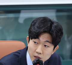 같은 계류방식 22곳인데 왜 잠실만 파손됐나…한강버스 선착장 사고 원인 규명 필요