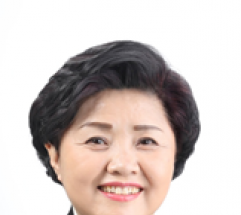 아이들 웃음소리 가득한 한강 수영장, '담배 연기 없는 청정구역'으로 거듭날까