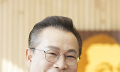 디벨로퍼 ‘대마왕’ 문주현 한국자산신탁 회장, 계열사 사업장에 개인 자금 넣어 재미 ‘쏠쏠’