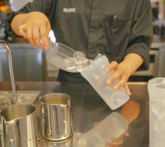 “바뀔수록 좋은 일상”…다회용기 시스템 정착 中