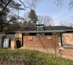  제4편, 한국을 찾은 해외관광객들에게 발생한 웃지 못할 화장실 헤프닝 ... 춘천시 남이섬 야외 남녀 화장실 표기의 오해