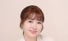  사람들은 머리를 바꾸러 온 것이 아니었다 ... 거울 너머, 사람들의 삶이 잠시 머물다 가는 공간